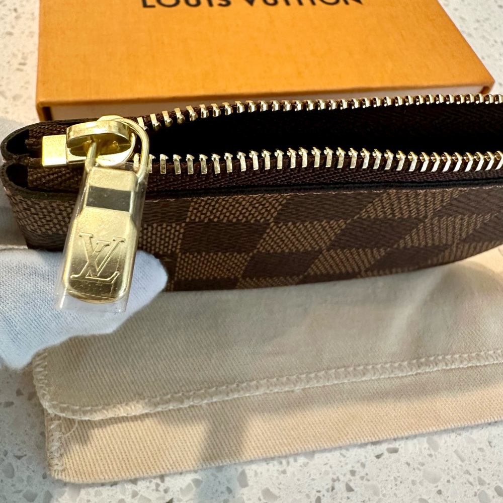 Louis Vuitton Damier Ebene Key Cles - Picture 5 of 7